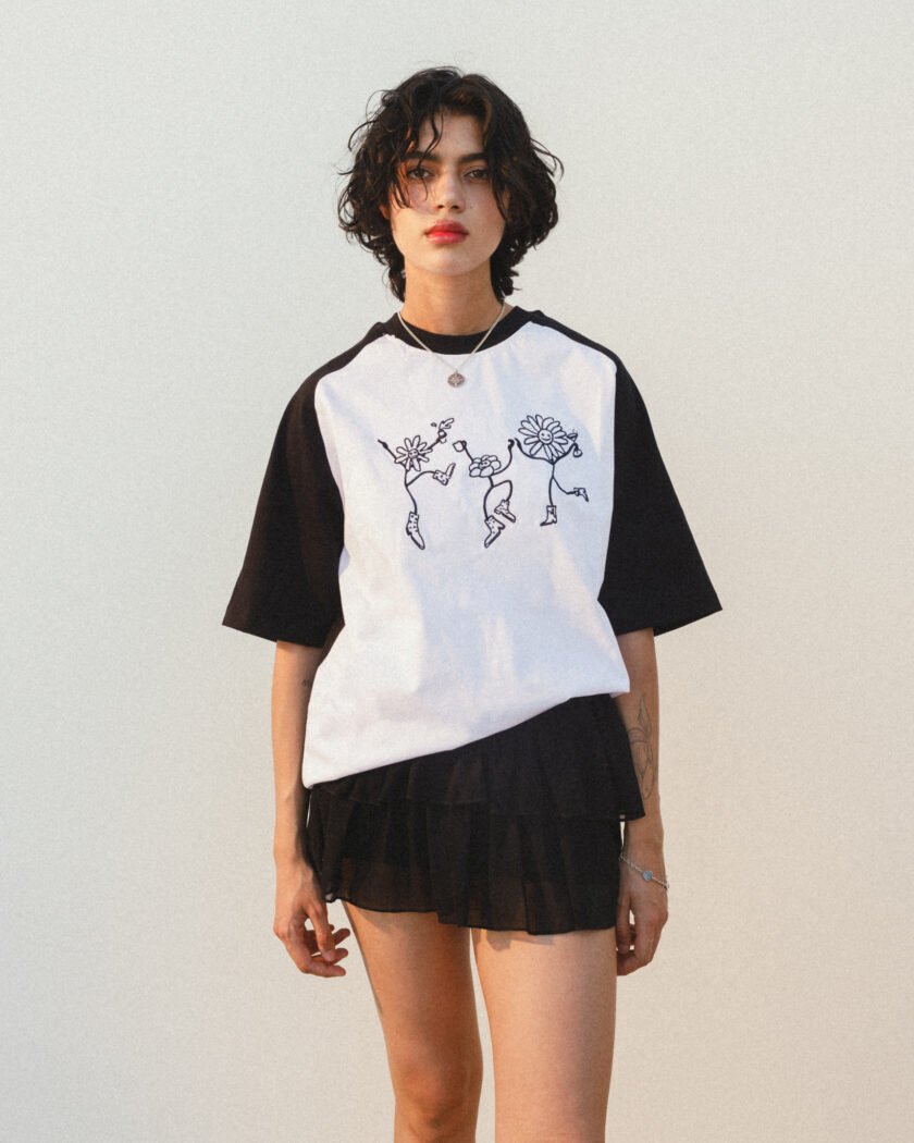TWOJOES Turnsole Black Tee - Image 4