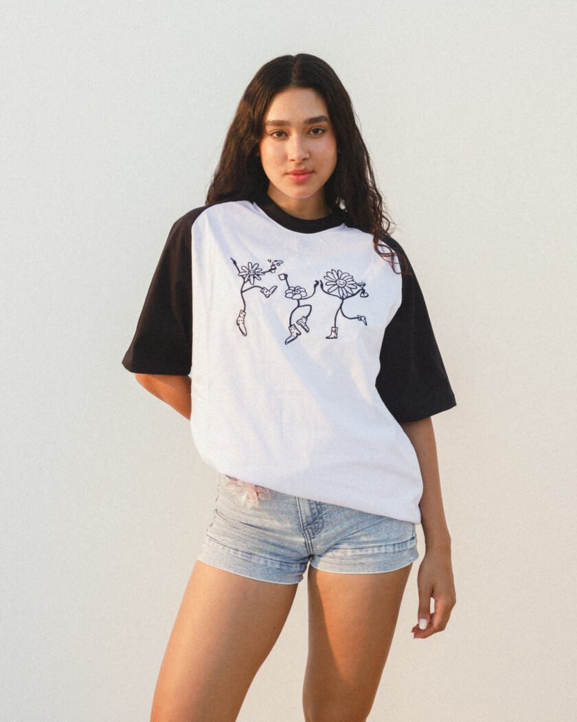 TWOJOES Turnsole Black Tee
