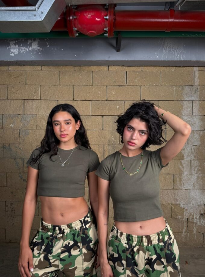 TWOJOES Basic Khaki Tee